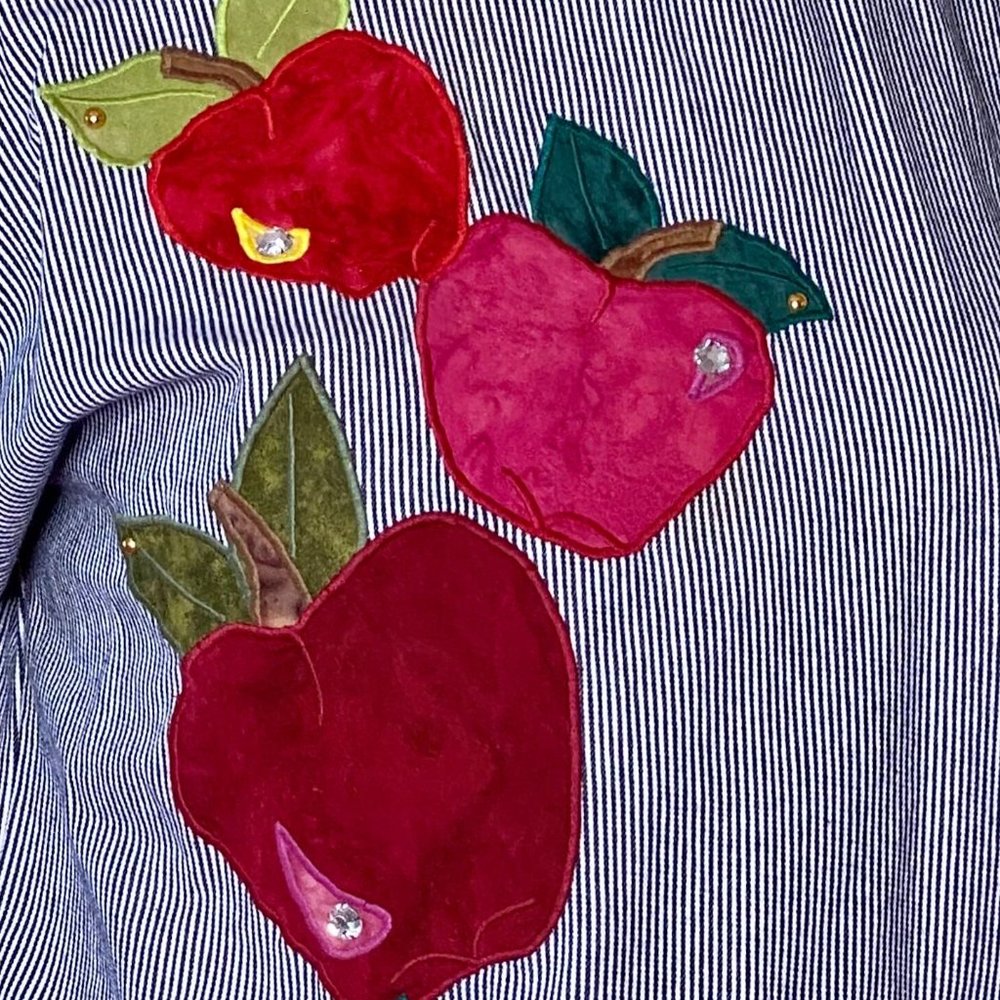 Shirt Black and White Striped with Apples - Picture 4 of 4